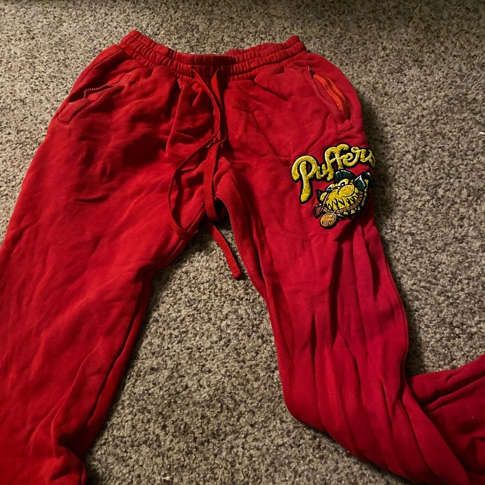 Red Sweatpants with Graphic Patch smokers pants